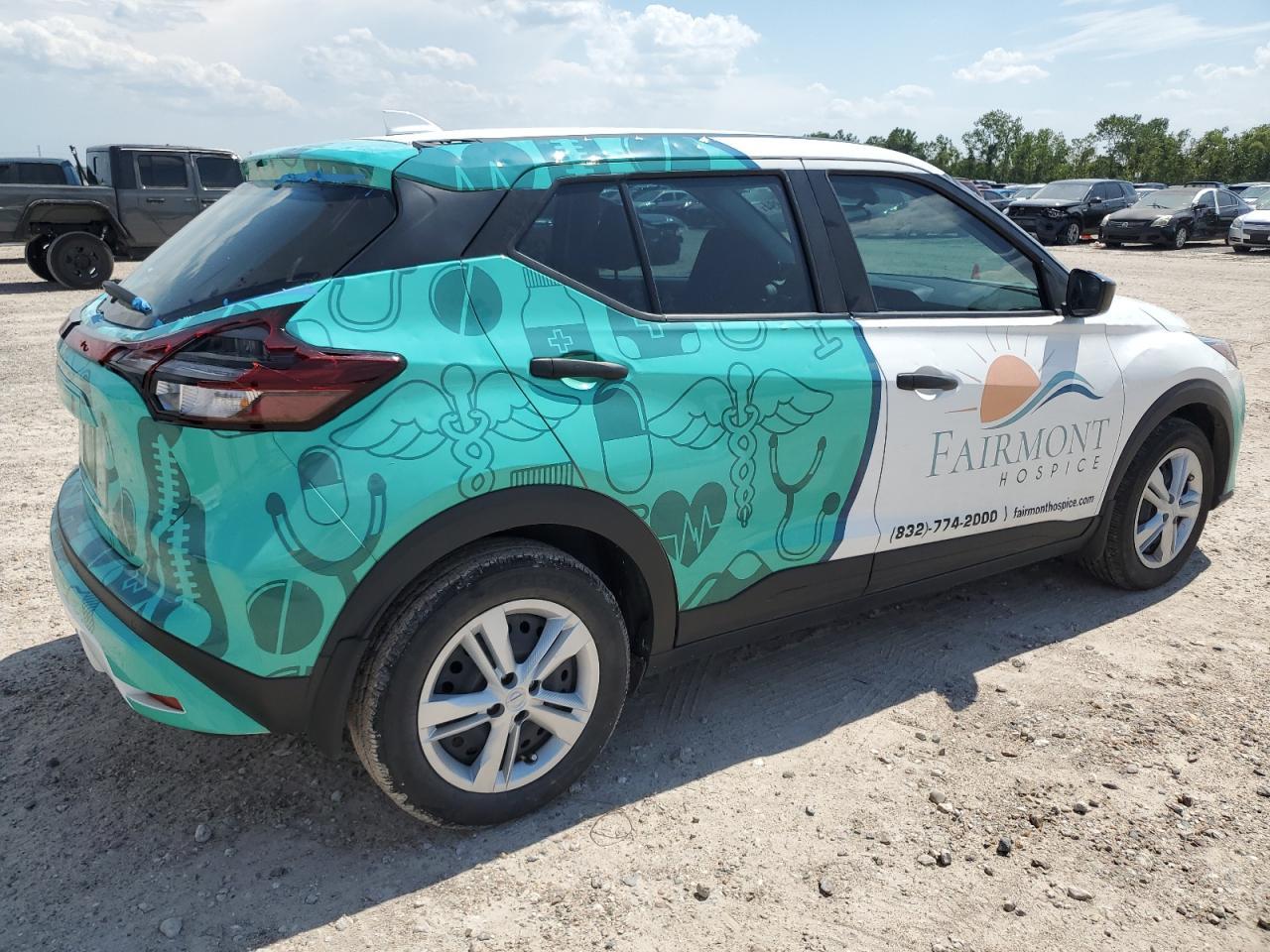 2022 Nissan Kicks S - Фото 3