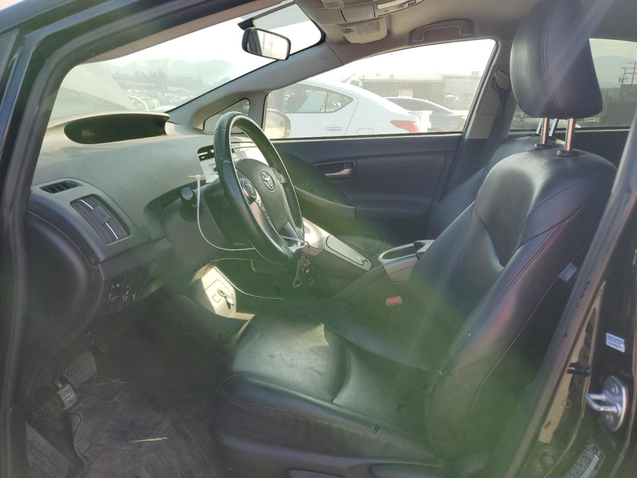 2013 Toyota Prius - Фото 7