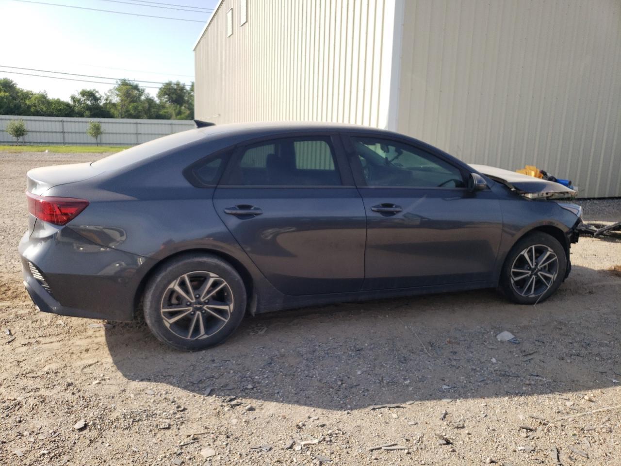 2022 Kia Forte Fe - Фото 3