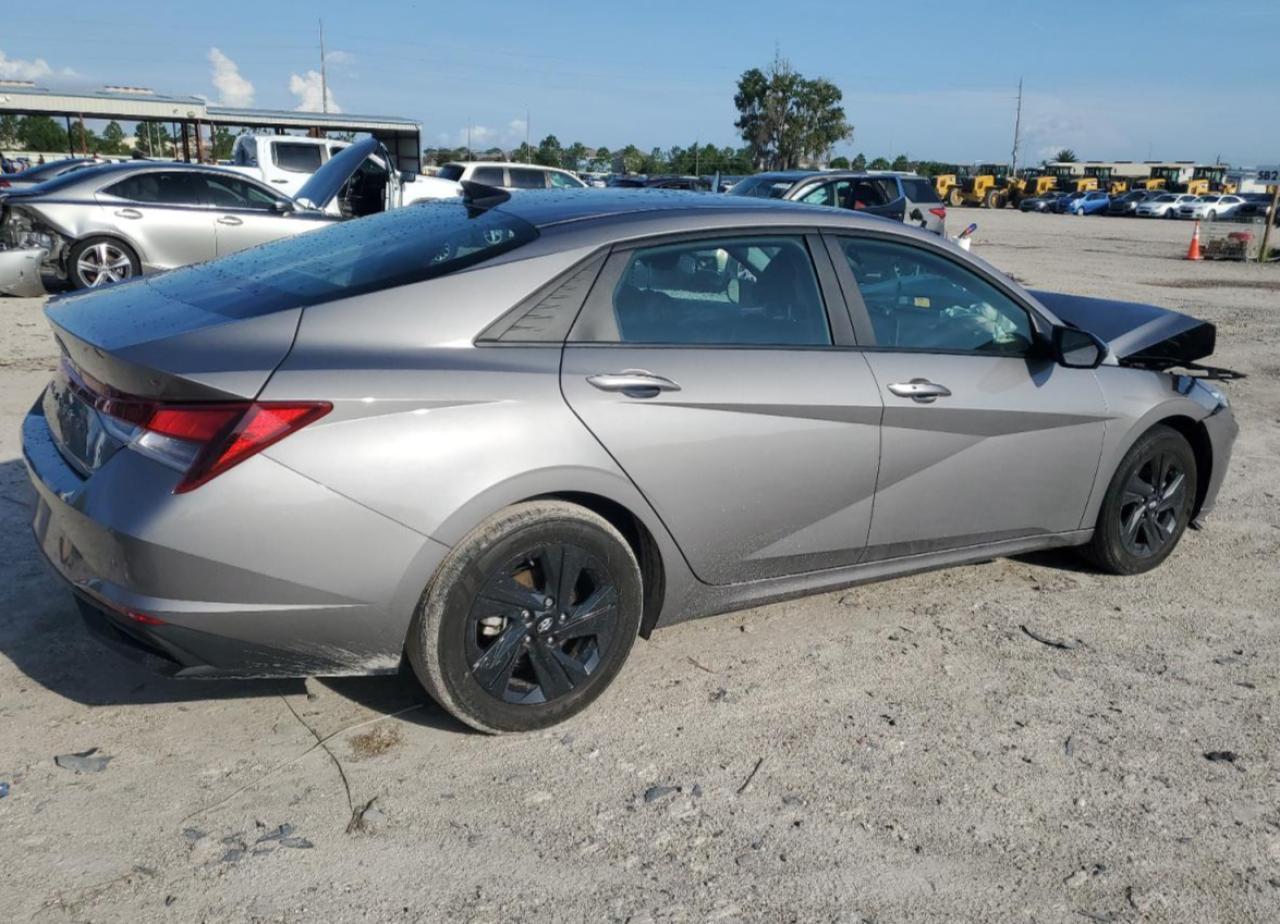 2022 Hyundai Elantra Sel - Image 3