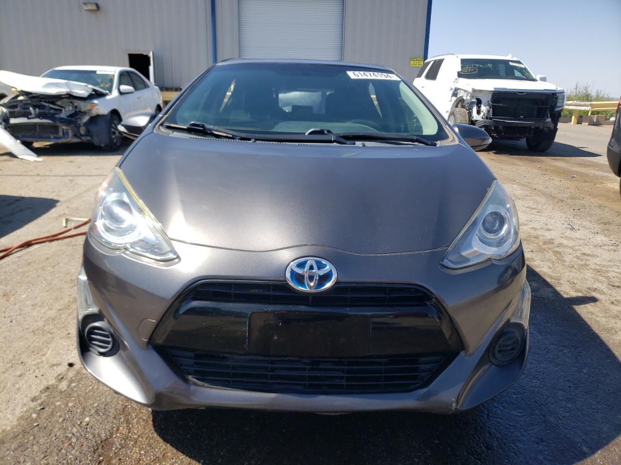 2015 Toyota Prius C - Image 5