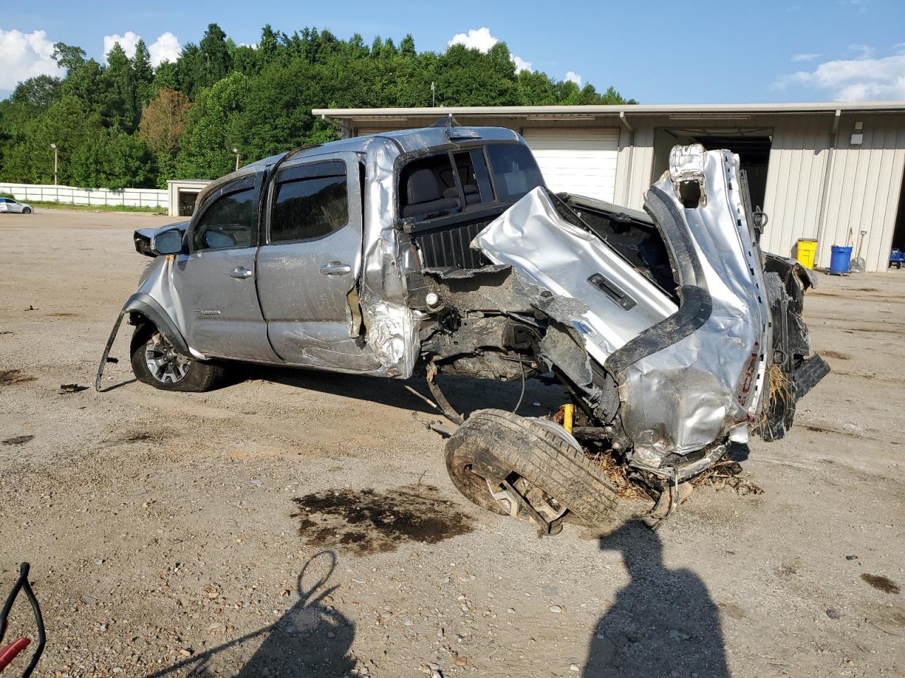 2016 Toyota Tacoma Double Cab - Фото 2