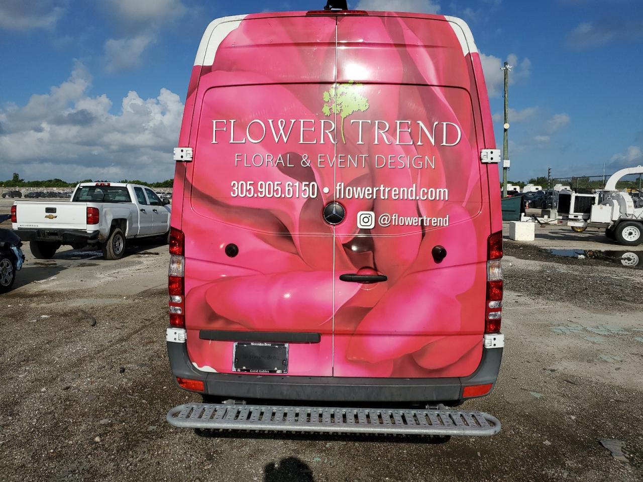 2017 Mercedes-Benz Sprinter 2500 - Image 6