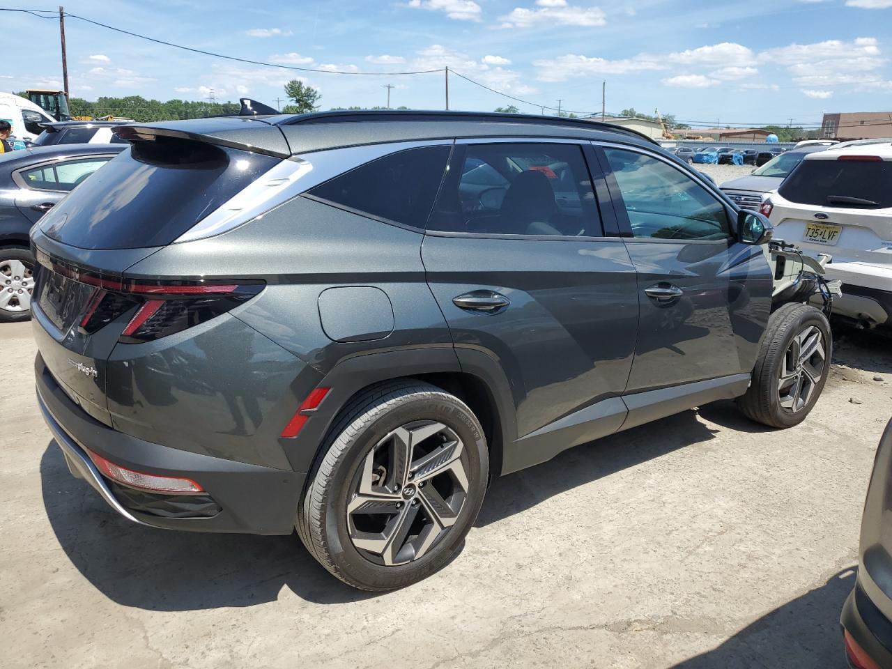 2022 Hyundai Tucson Limited - Image 3