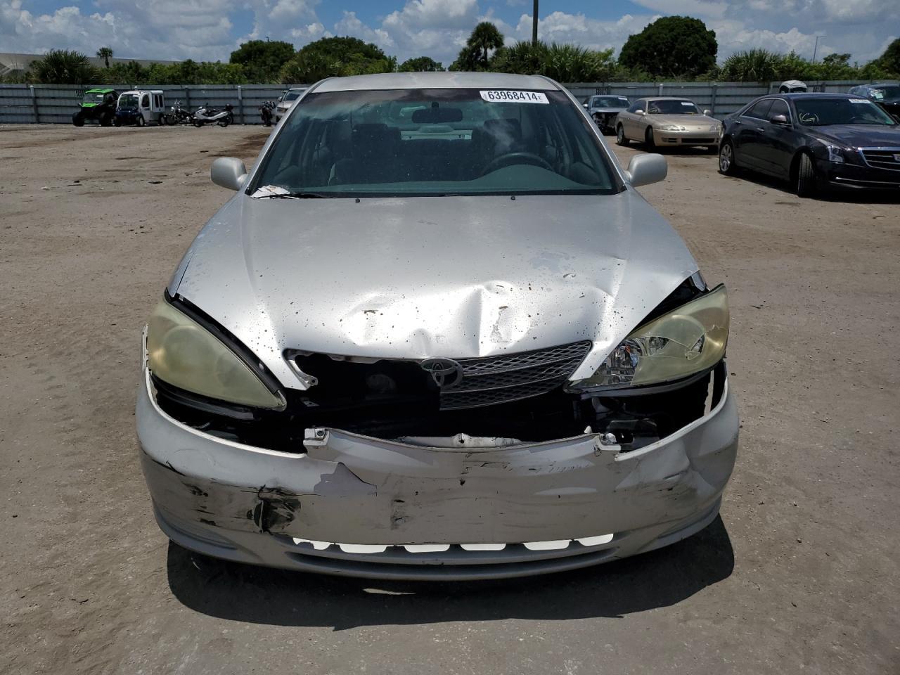 2004 Toyota Camry Le - Фото 5