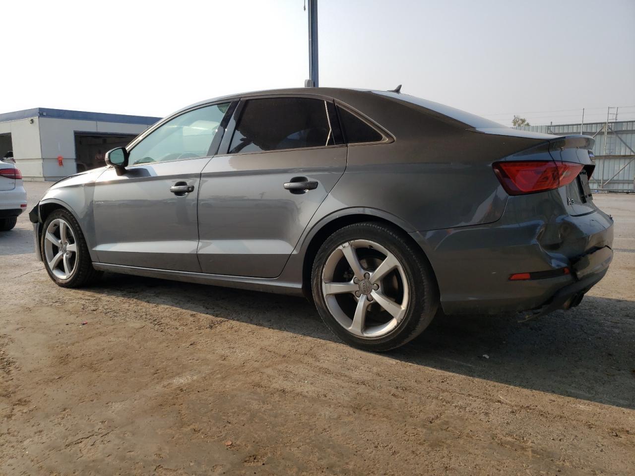 2015 Audi A3 Premium - Фото 2