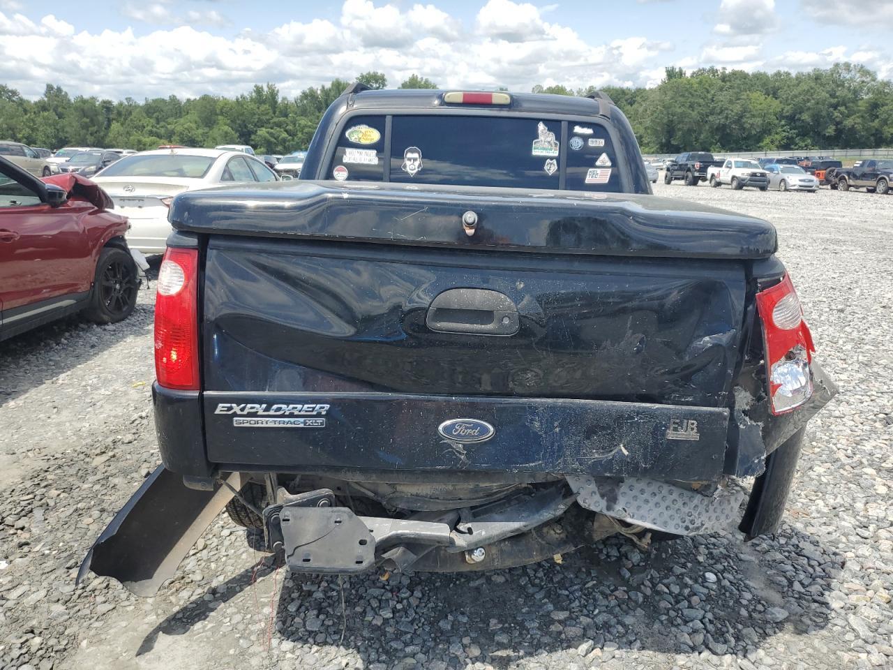 2004 Ford Explorer Sport Trac - Фото 6