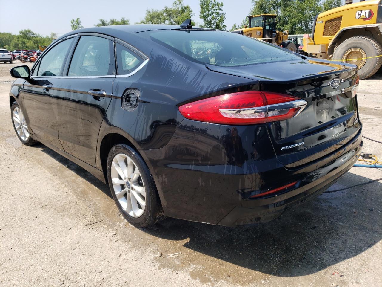 2019 Ford Fusion Se - Image 2