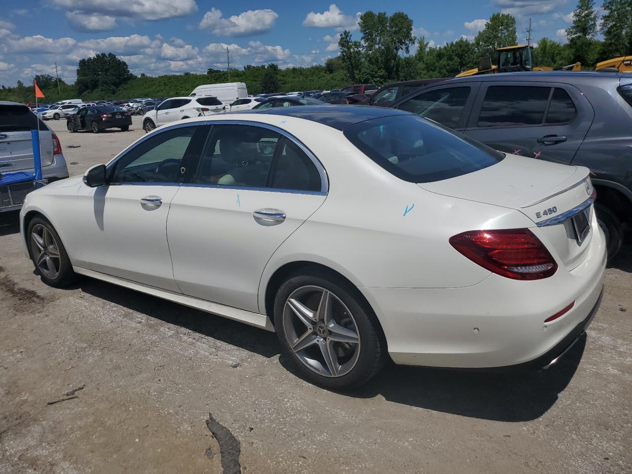2019 Mercedes-Benz E 450 4Matic - Фото 2