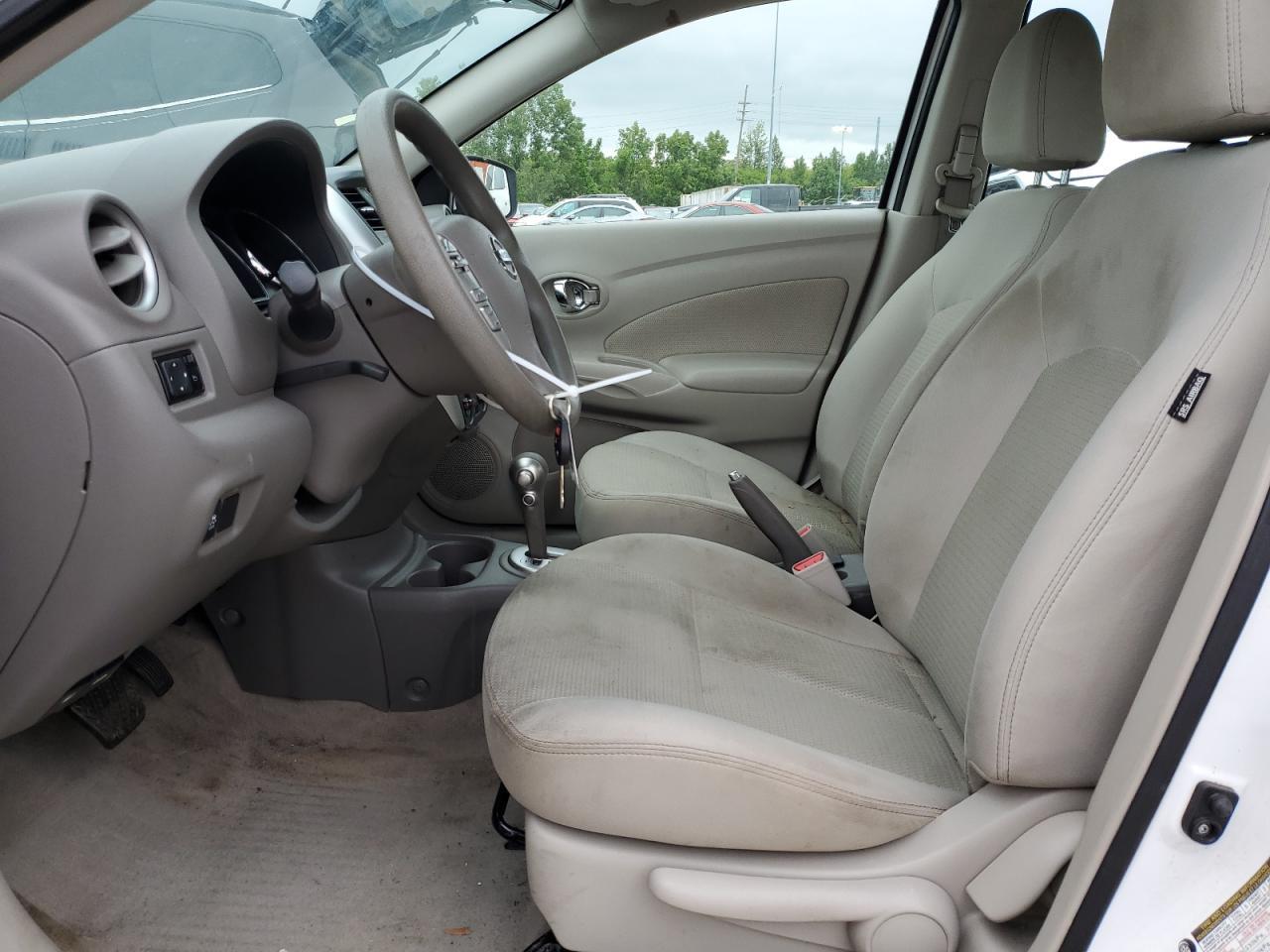 2015 Nissan Versa S - Image 7