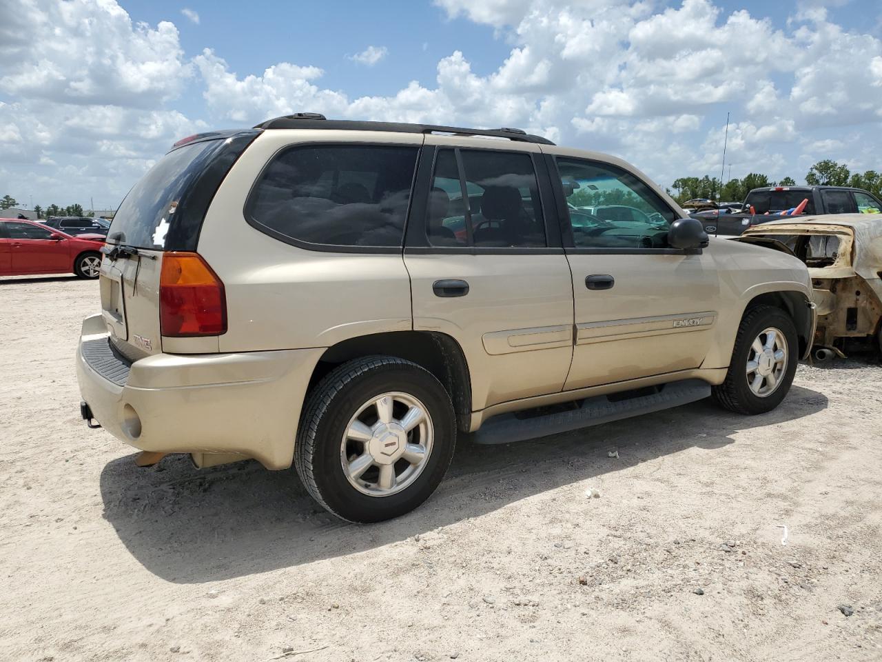 2005 GMC Envoy - Image 3