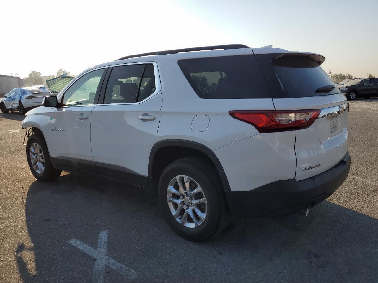 2019 Chevrolet Traverse Lt - Фото 2