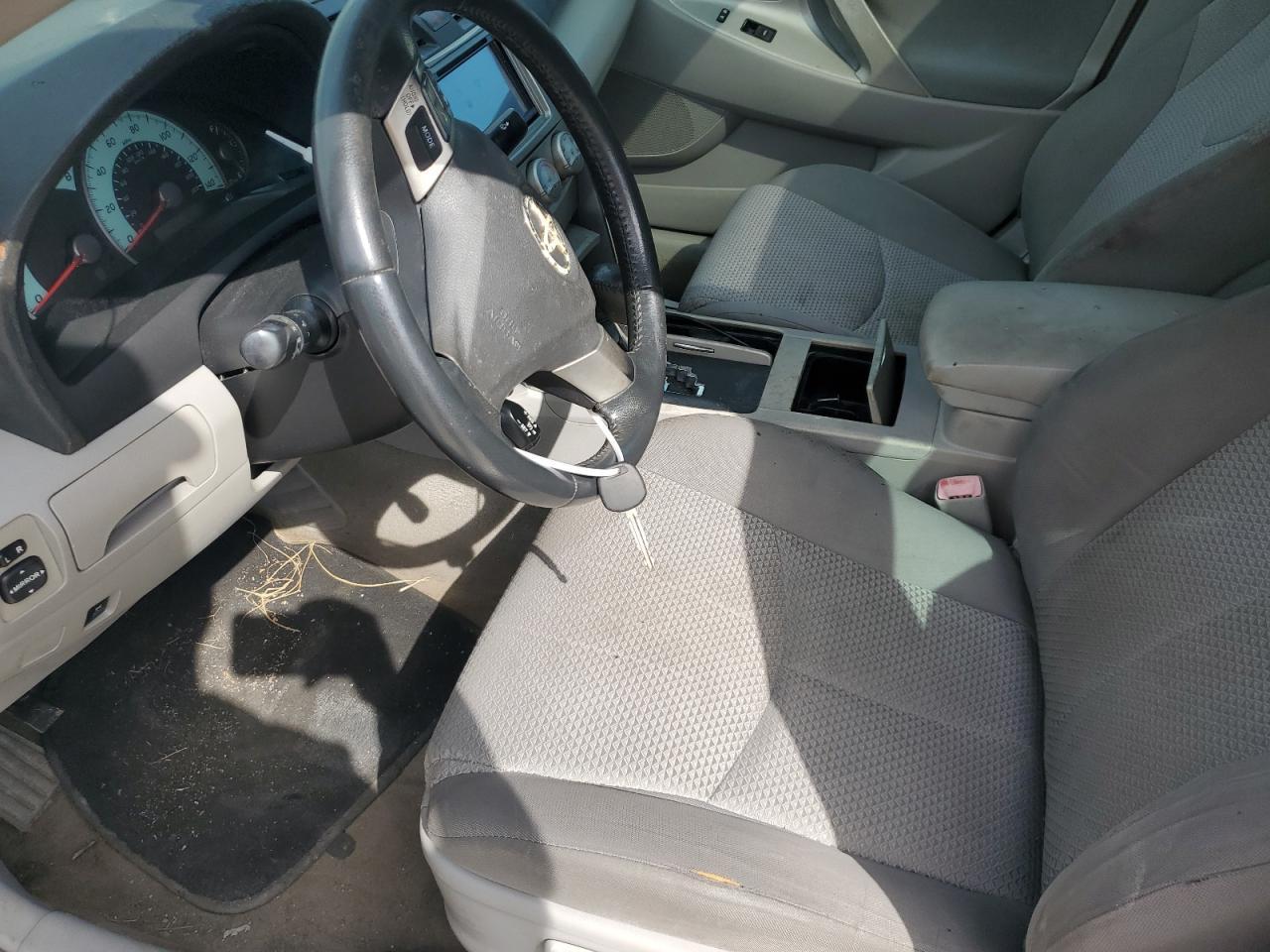 2010 Toyota Camry Base - Фото 7