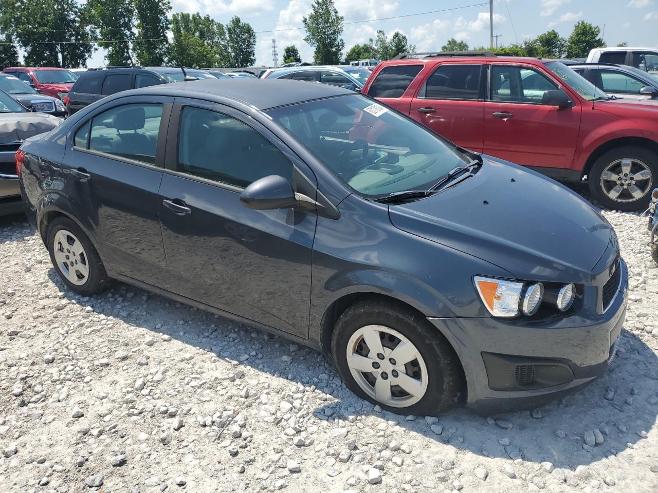 2013 Chevrolet Sonic Ls - Image 4