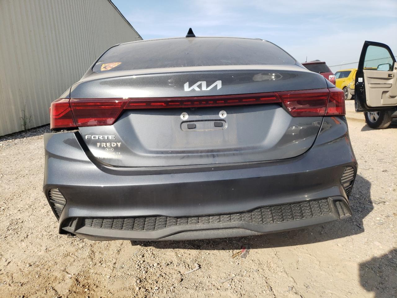 2022 Kia Forte Fe - Фото 6
