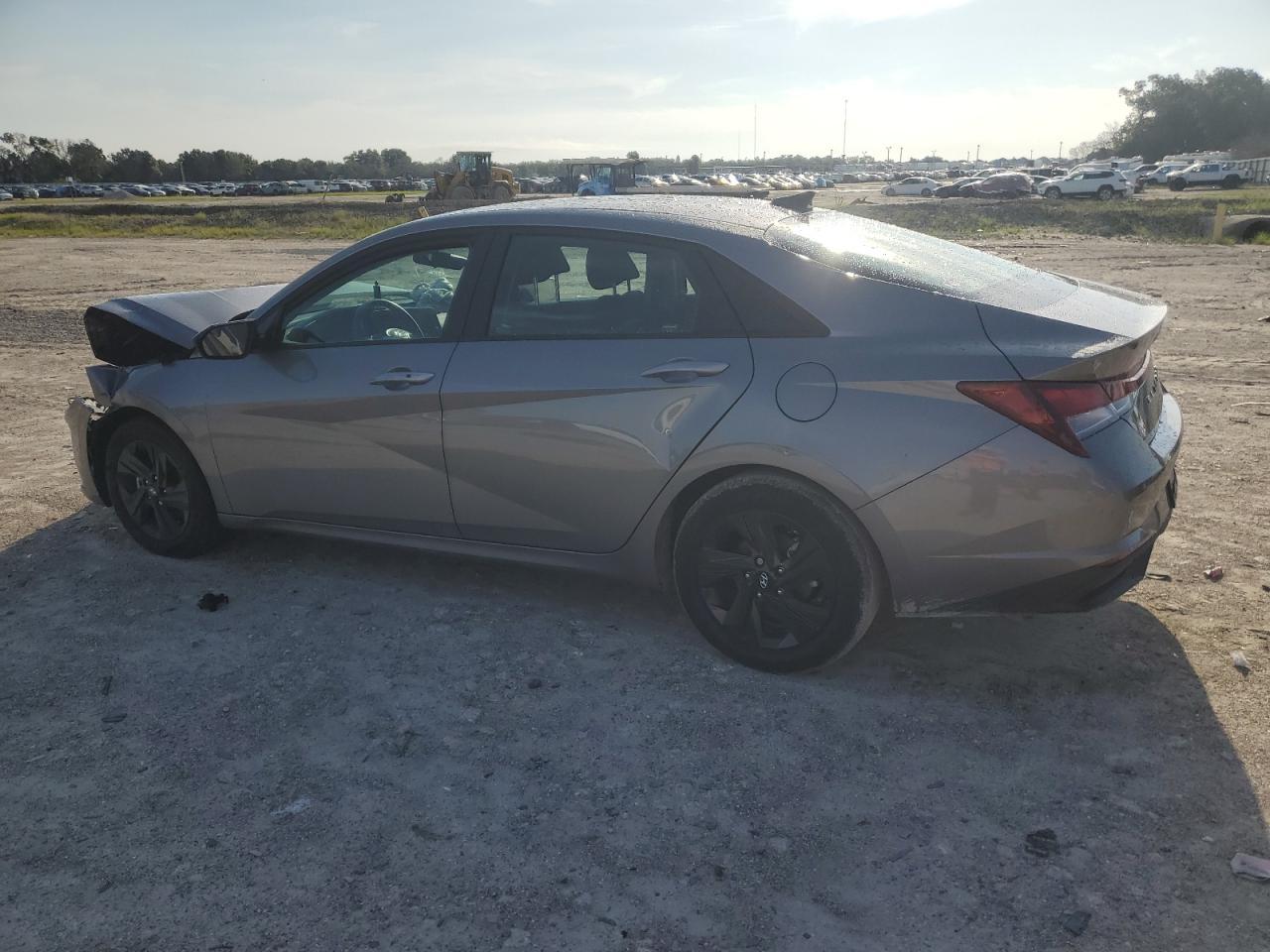 2022 Hyundai Elantra Sel - Image 2