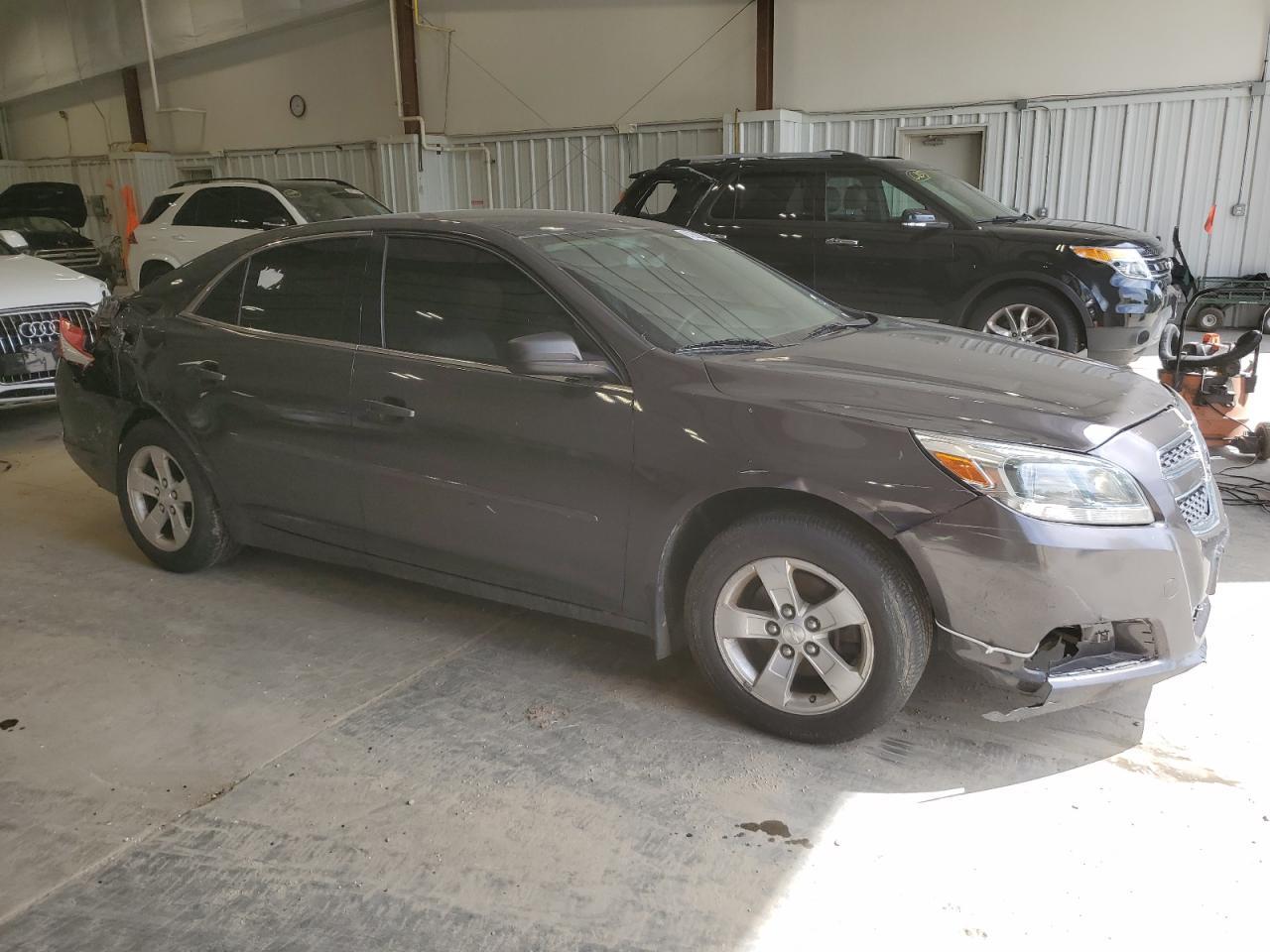 2013 Chevrolet Malibu Ls - Image 4
