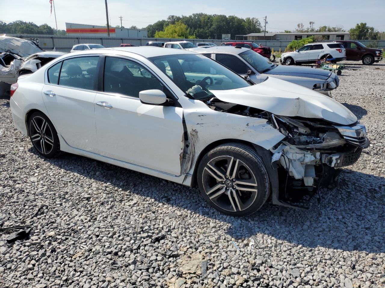 2017 Honda Accord Sport - Image 4