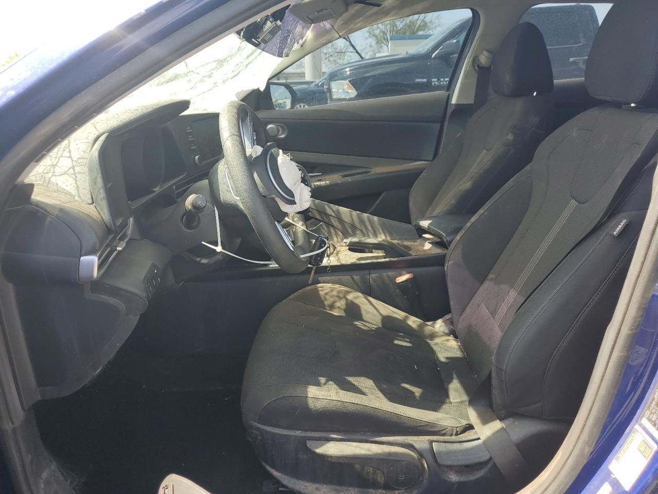 2021 Hyundai Elantra Se - Image 7