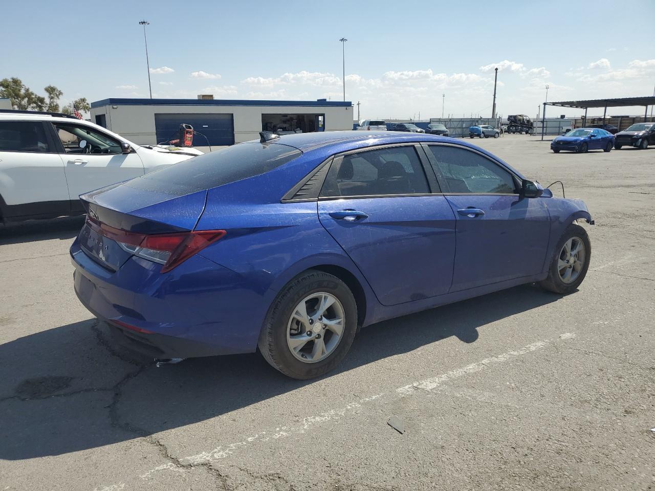 2021 Hyundai Elantra Se - Image 3