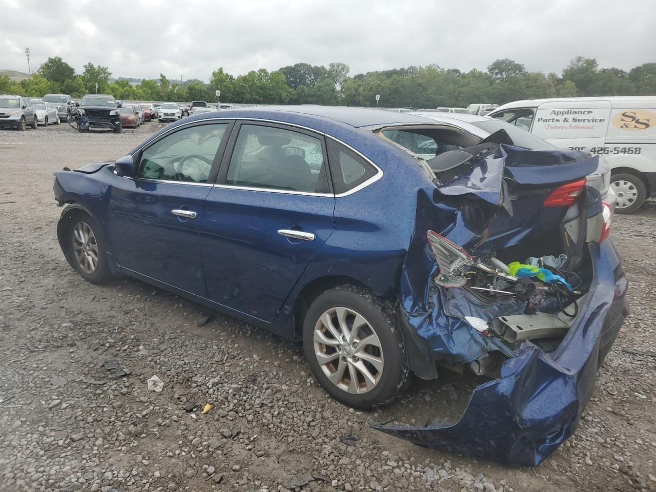 2019 Nissan Sentra S - Фото 2
