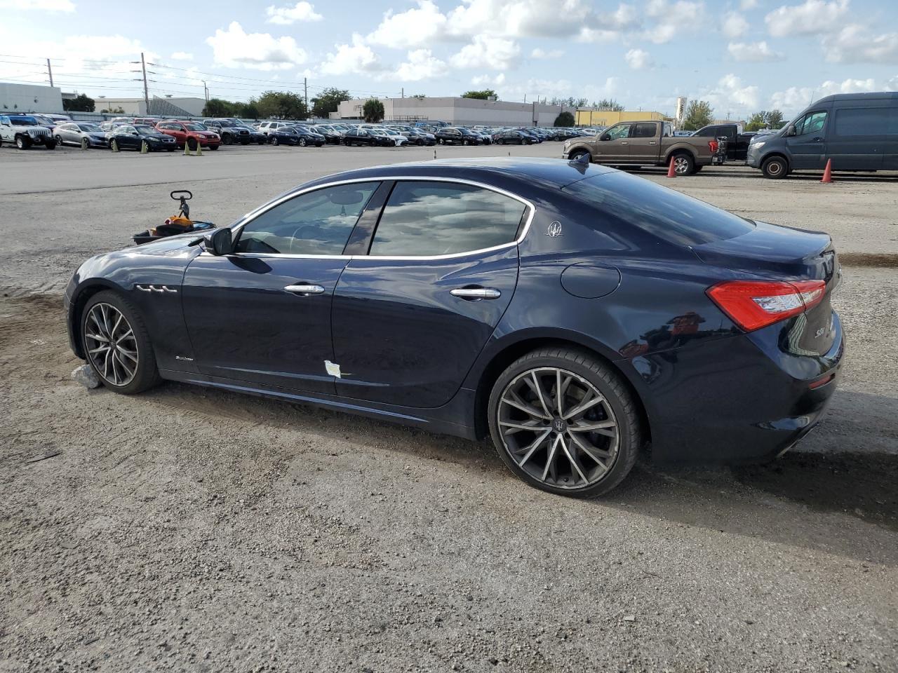 2019 Maserati Ghibli S - Фото 2