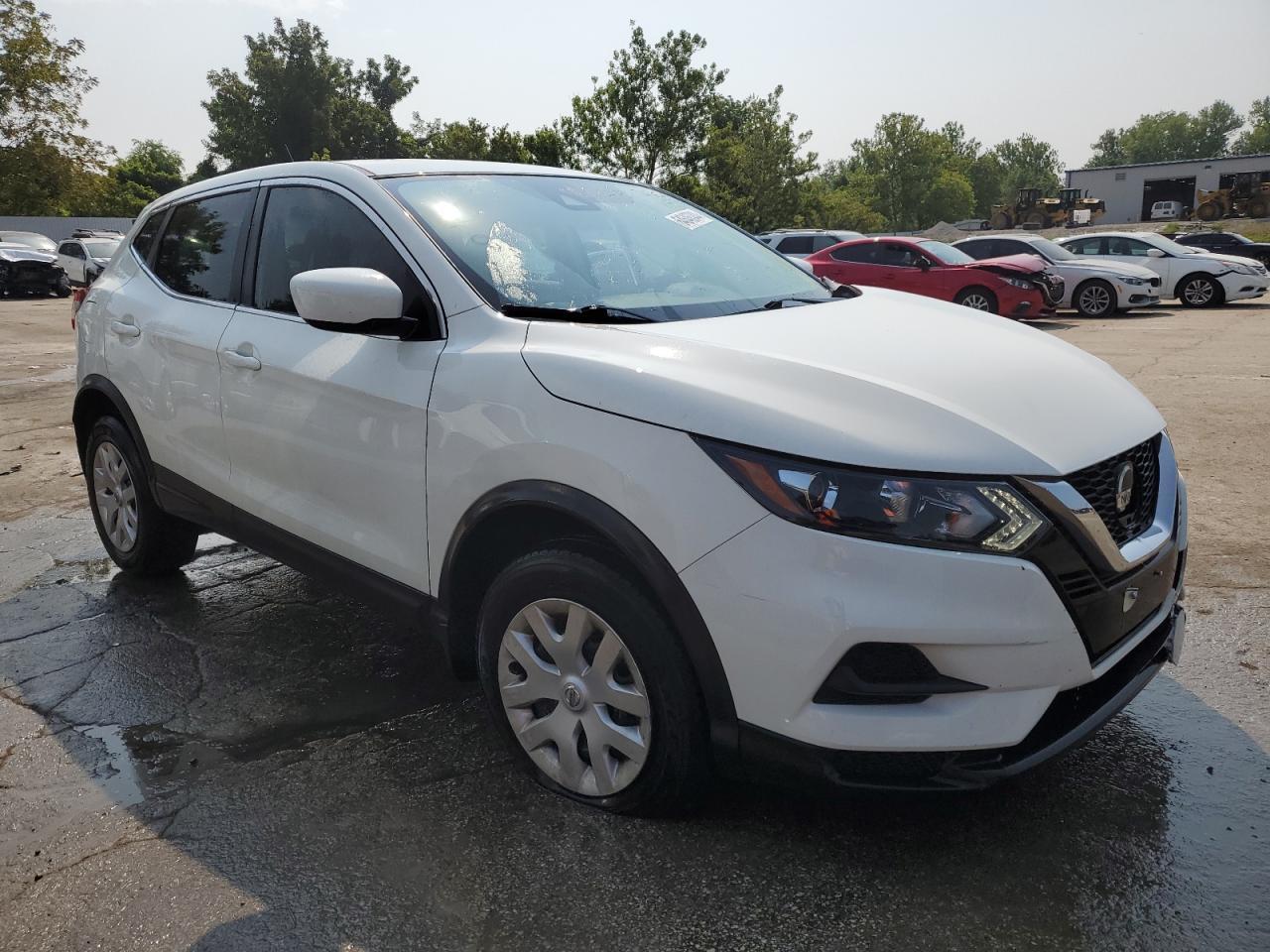 2020 Nissan Rogue Sport S - Фото 4