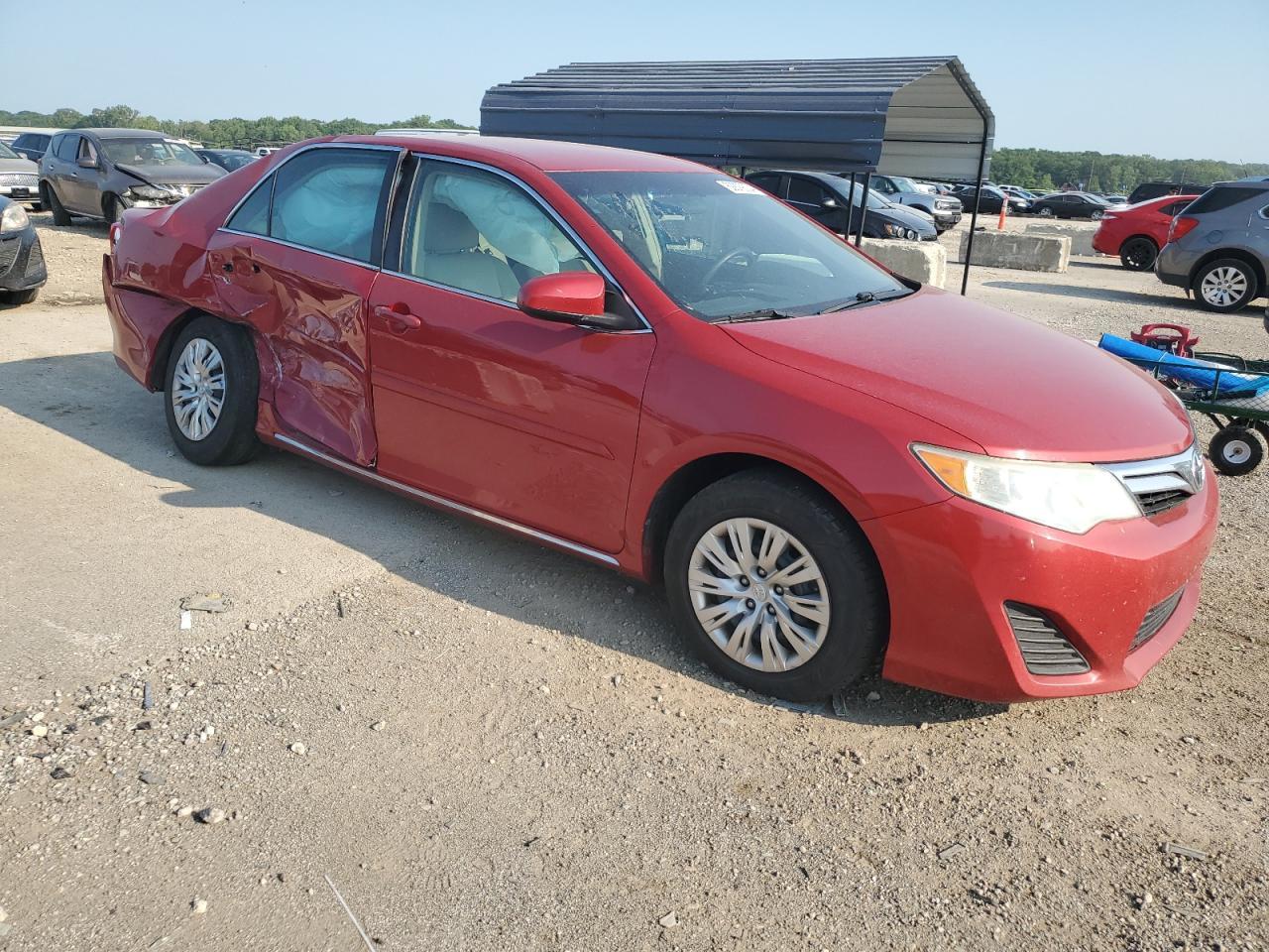 2014 Toyota Camry L - Фото 4