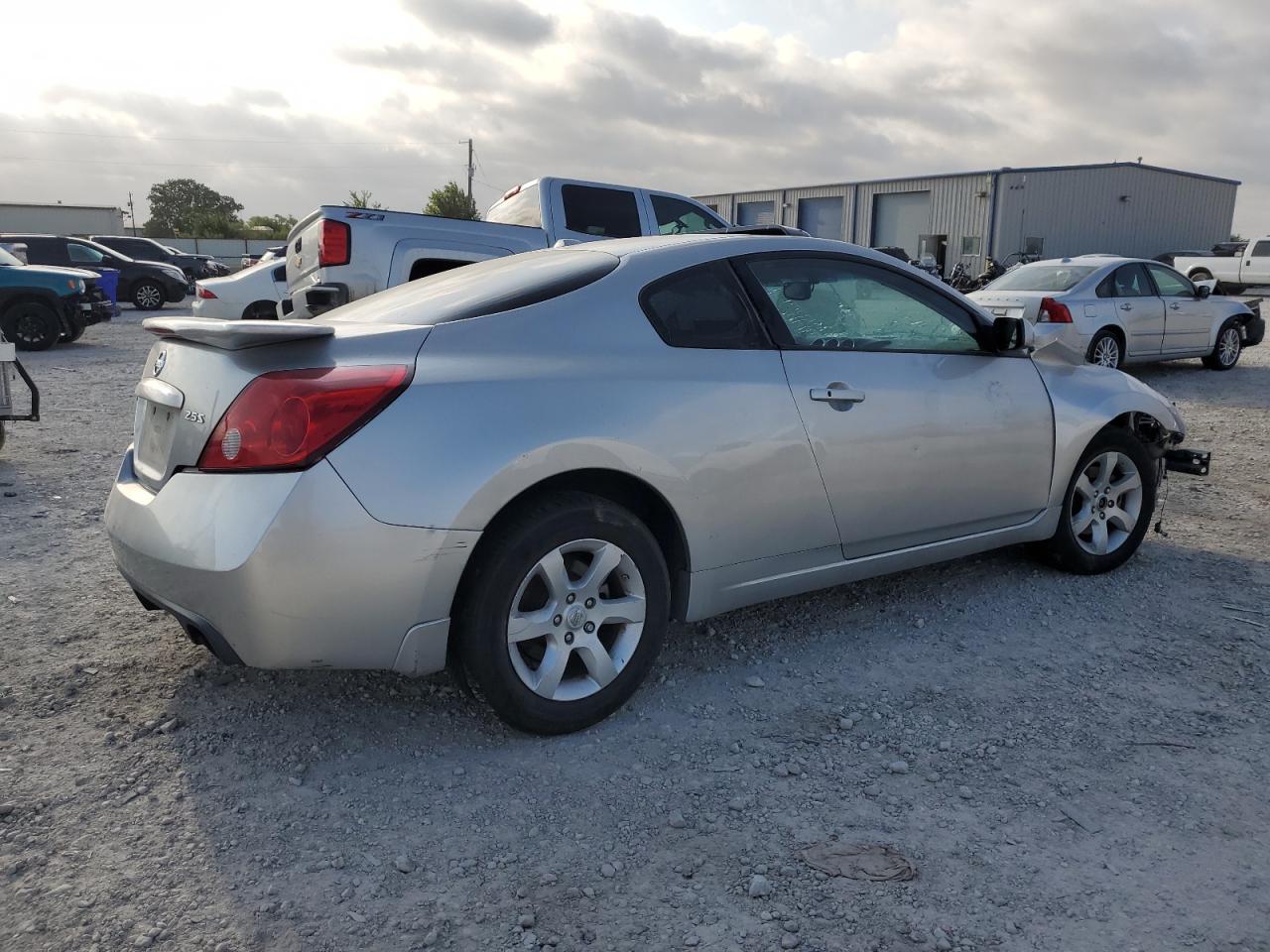 2008 Nissan Altima 2.5S - Фото 3