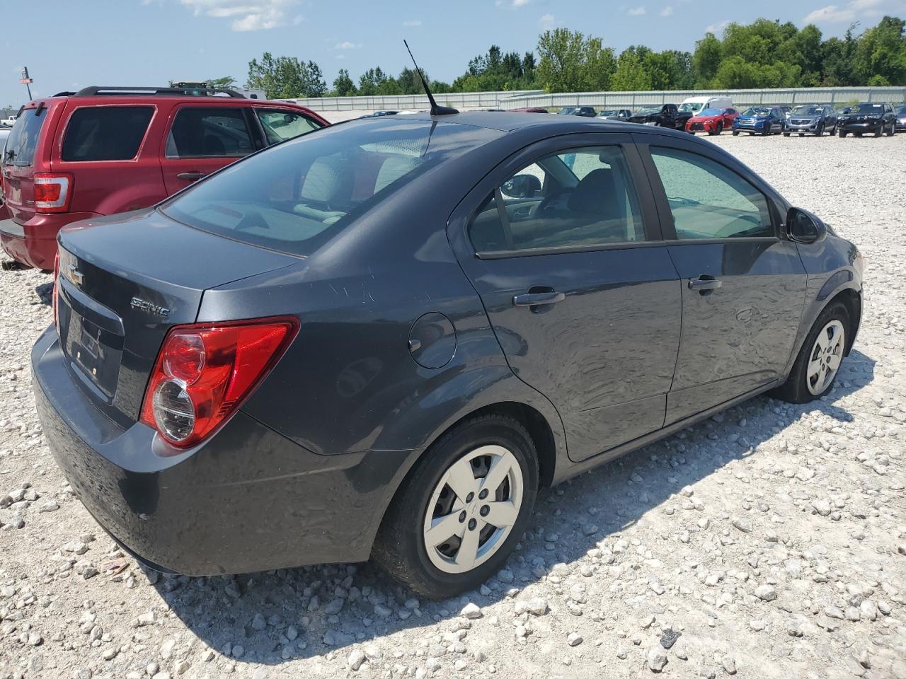 2013 Chevrolet Sonic Ls - Image 3