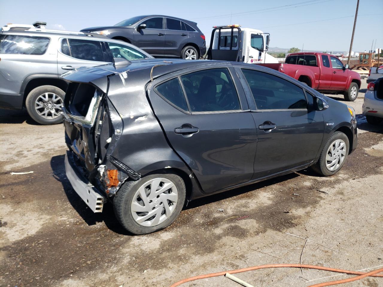 2015 Toyota Prius C - Image 3