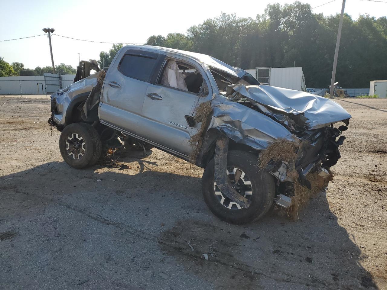 2016 Toyota Tacoma Double Cab - Фото 4