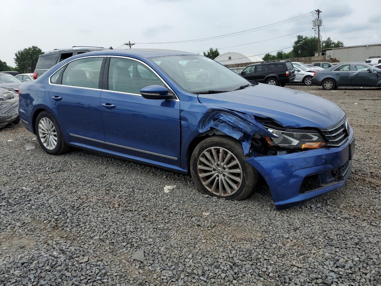 2017 Volkswagen Passat Se - Image 4