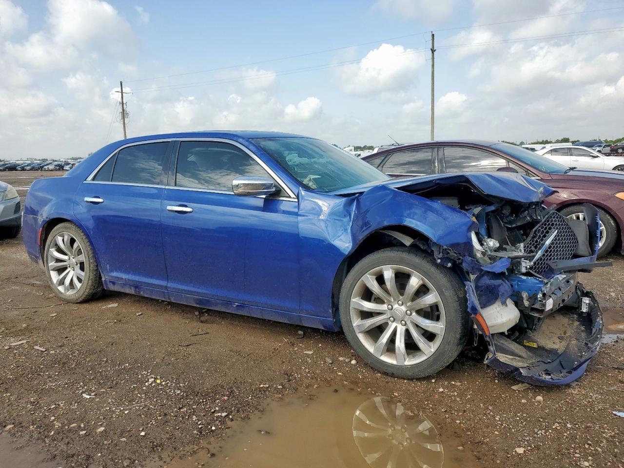 2018 Chrysler 300 Limited - Image 4