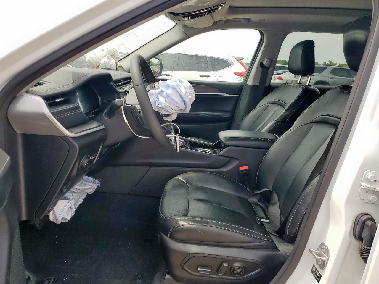 2023 Jeep Grand Cherokee L Limited - Image 7