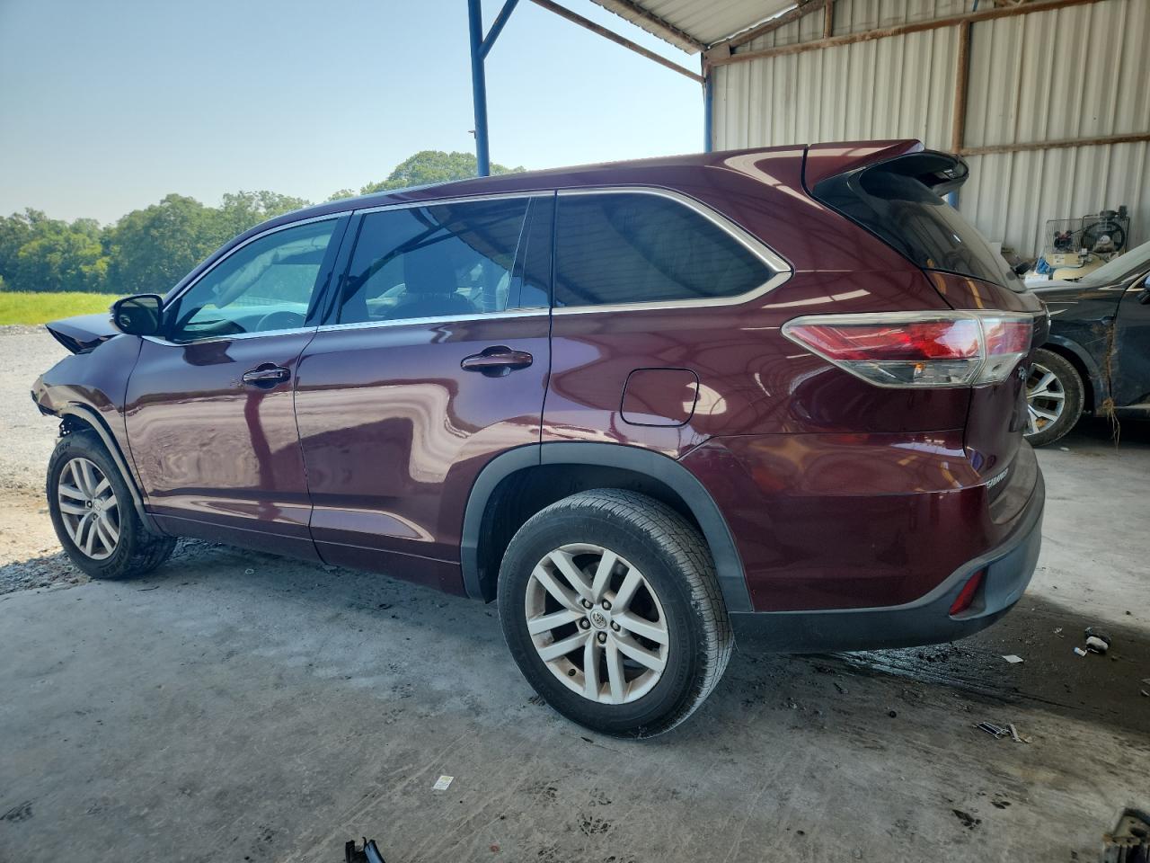 2015 Toyota Highlander Le - Фото 2