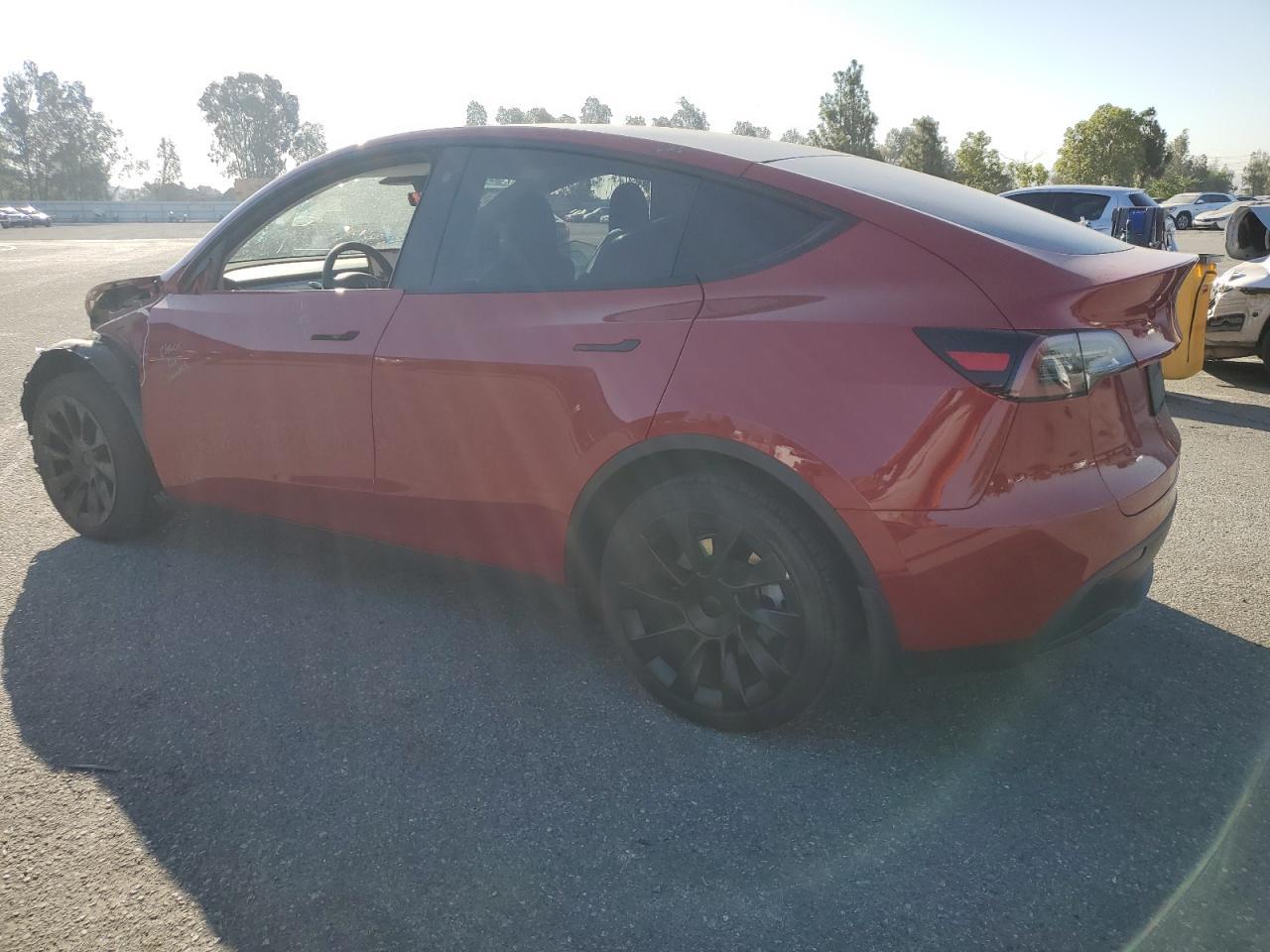 2023 Tesla Model Y - Фото 2