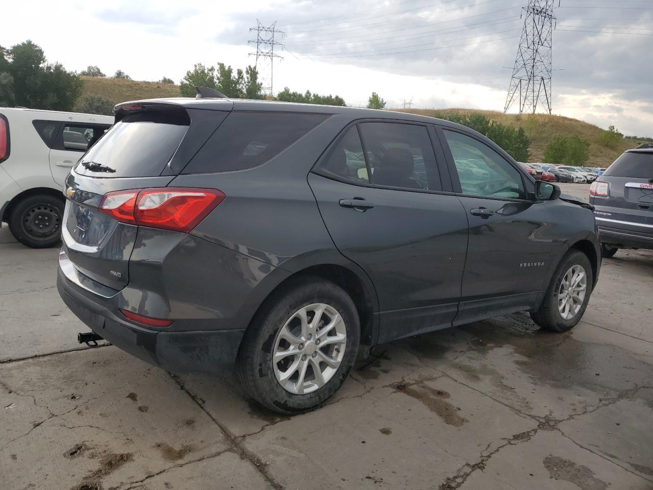 2021 Chevrolet Equinox Ls - Фото 3