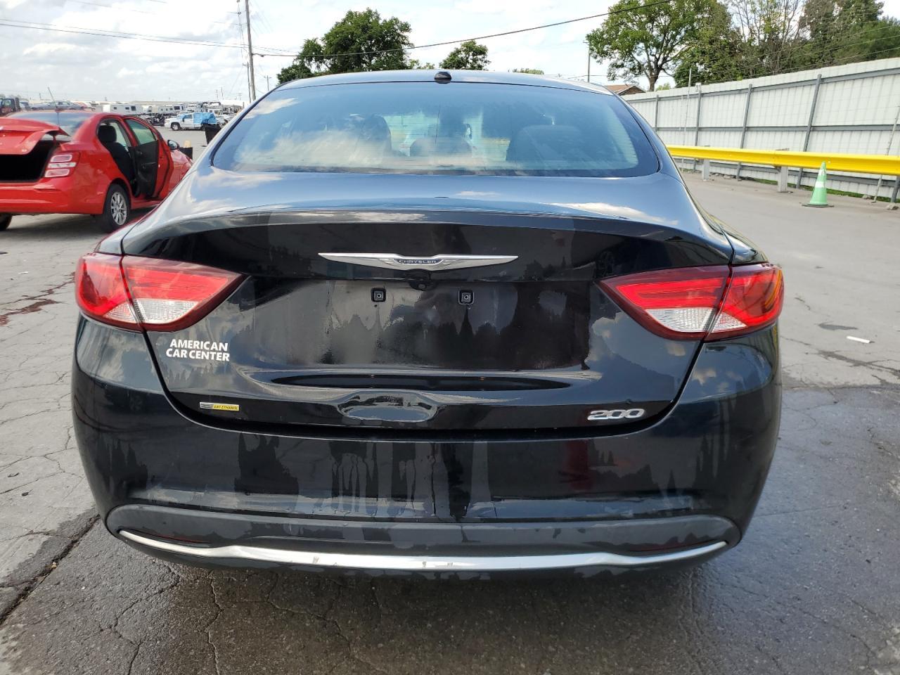 2015 Chrysler 200 Limited - Фото 6