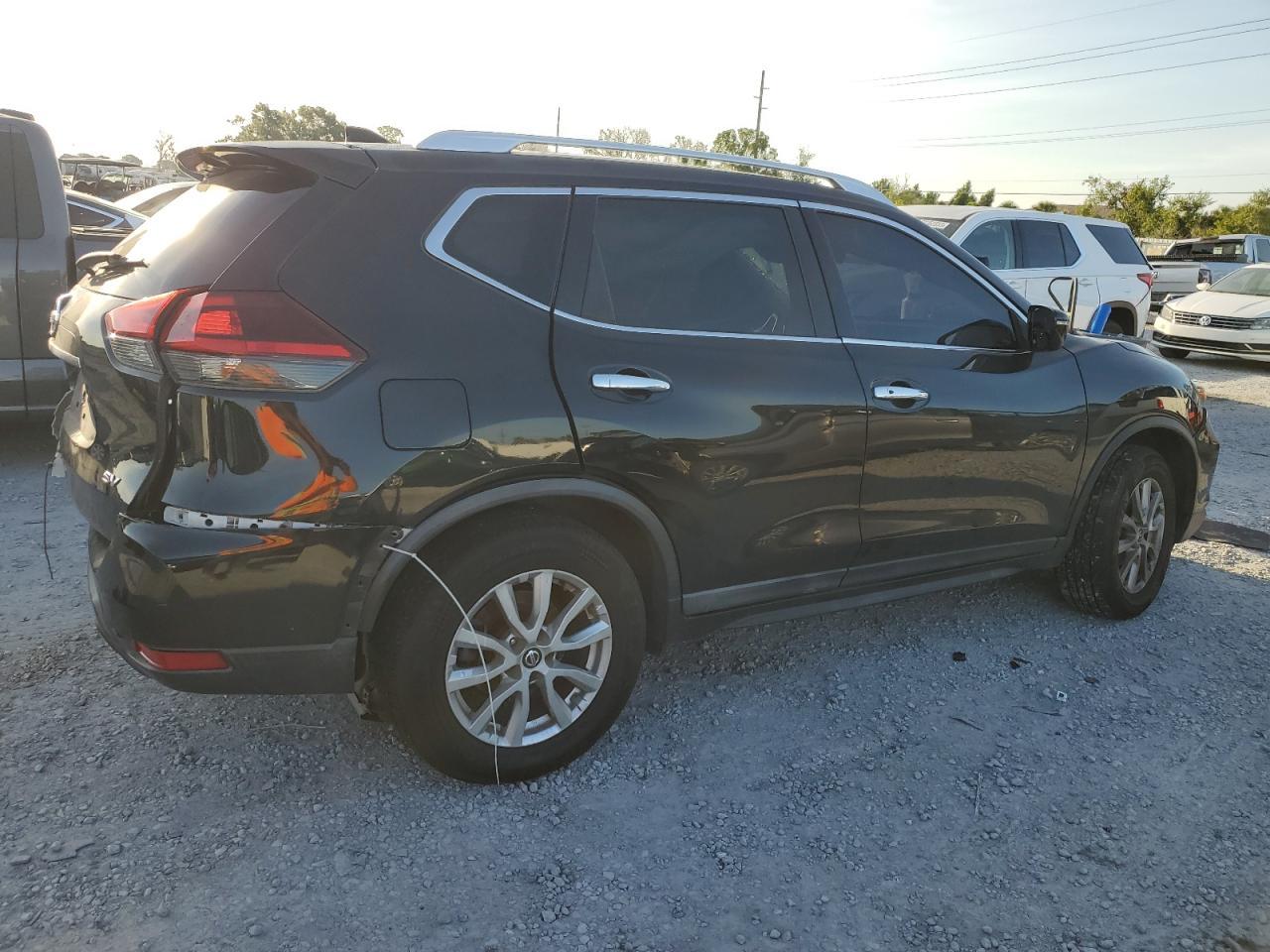 2018 Nissan Rogue S - Фото 3