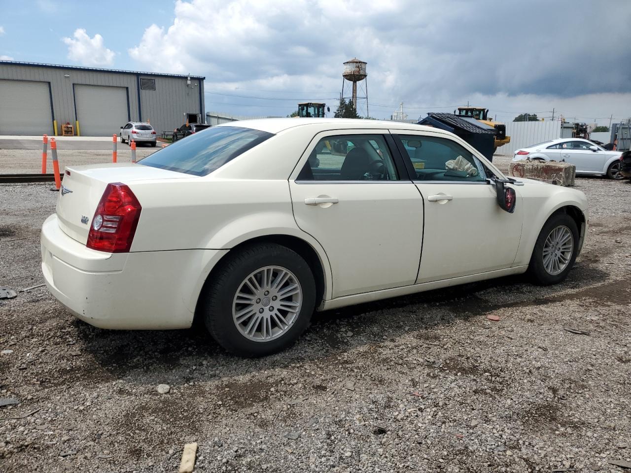 2009 Chrysler 300 Lx - Фото 3