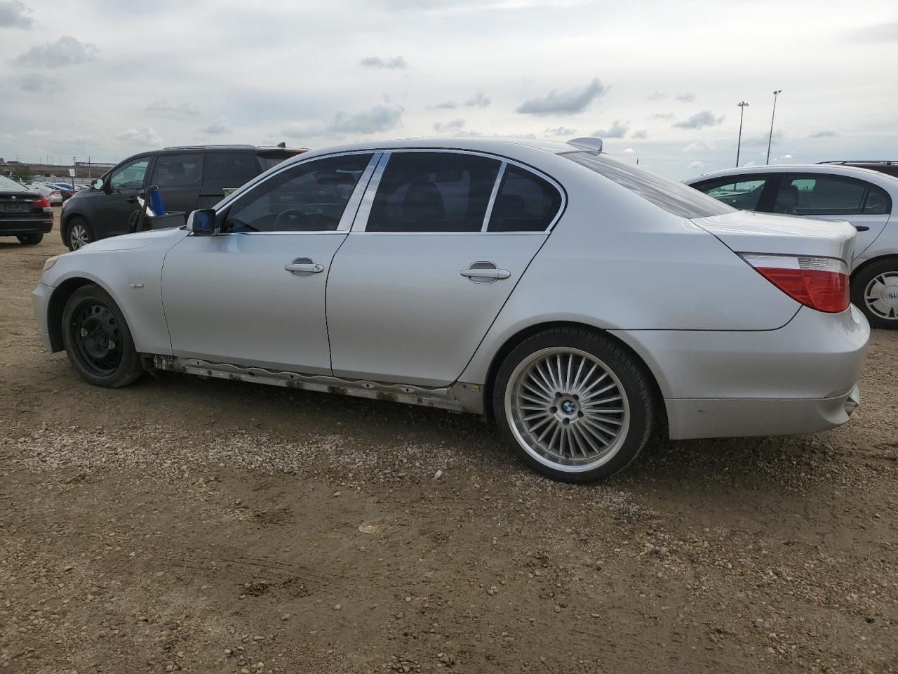 2006 BMW 525 I - Фото 2