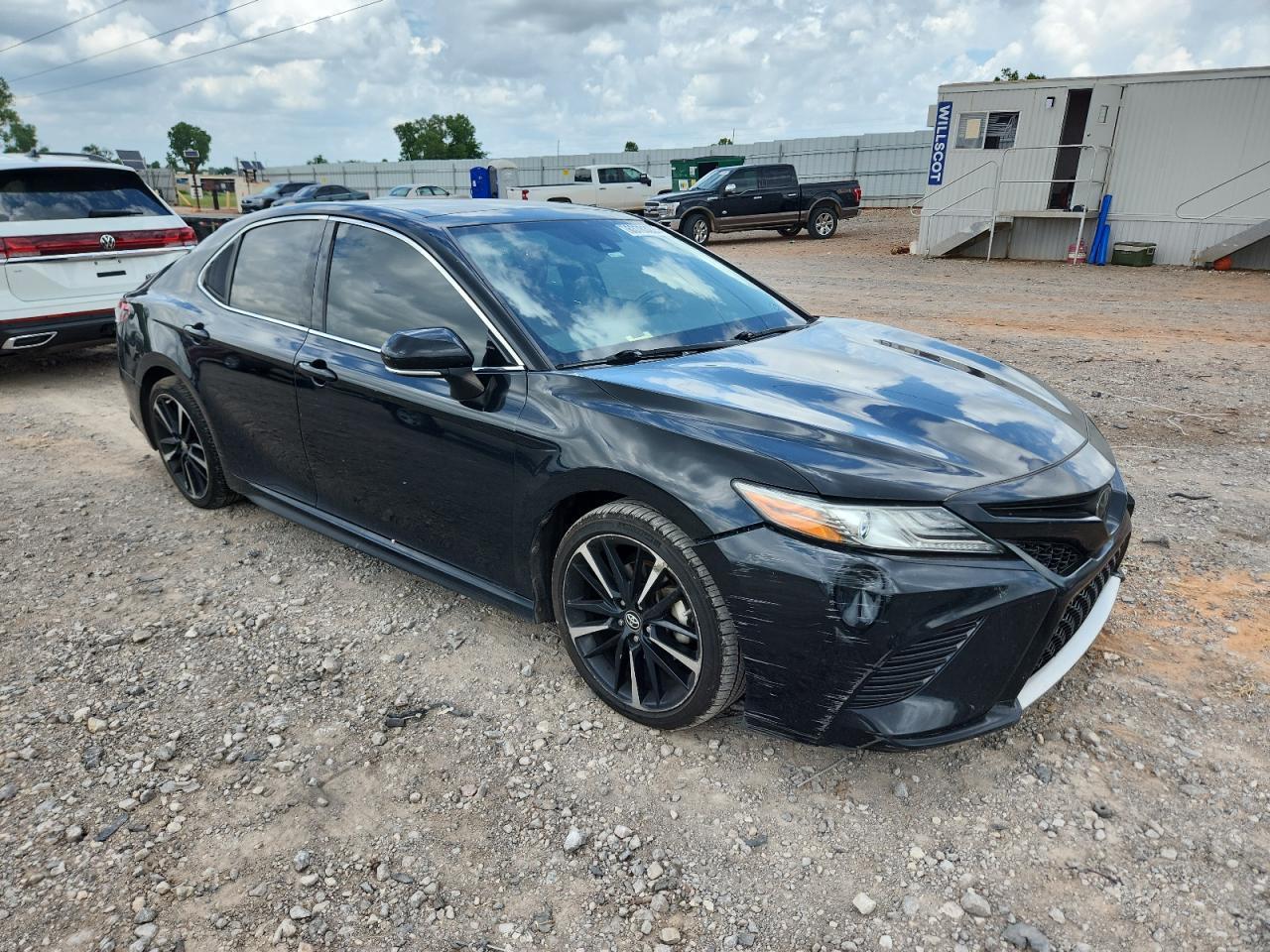 2019 Toyota Camry Xse - Фото 4
