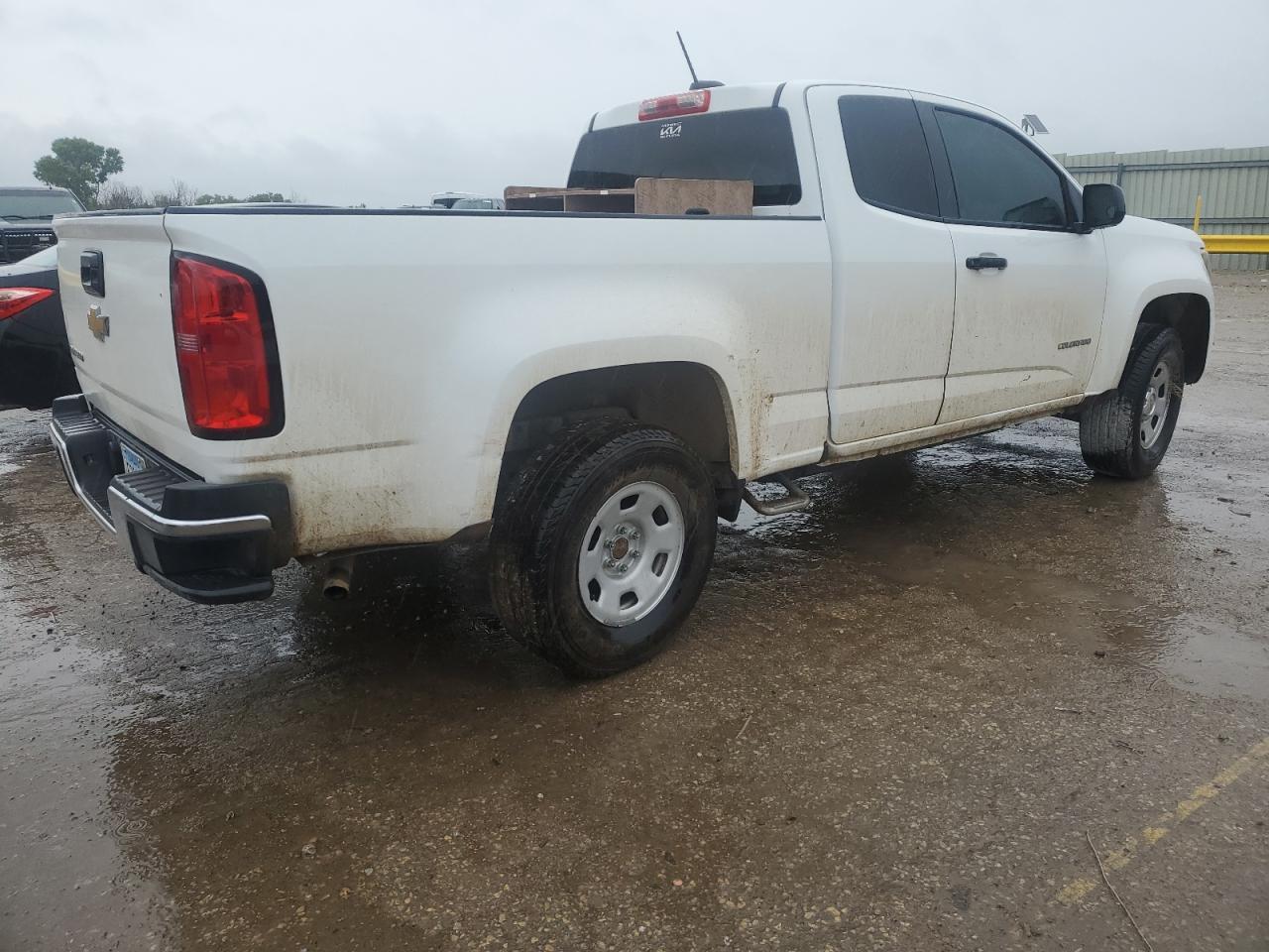 2016 Chevrolet Colorado - Image 3