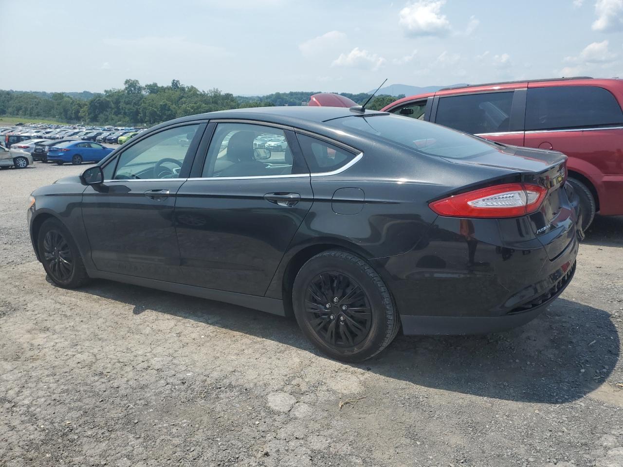 2014 Ford Fusion S - Фото 2