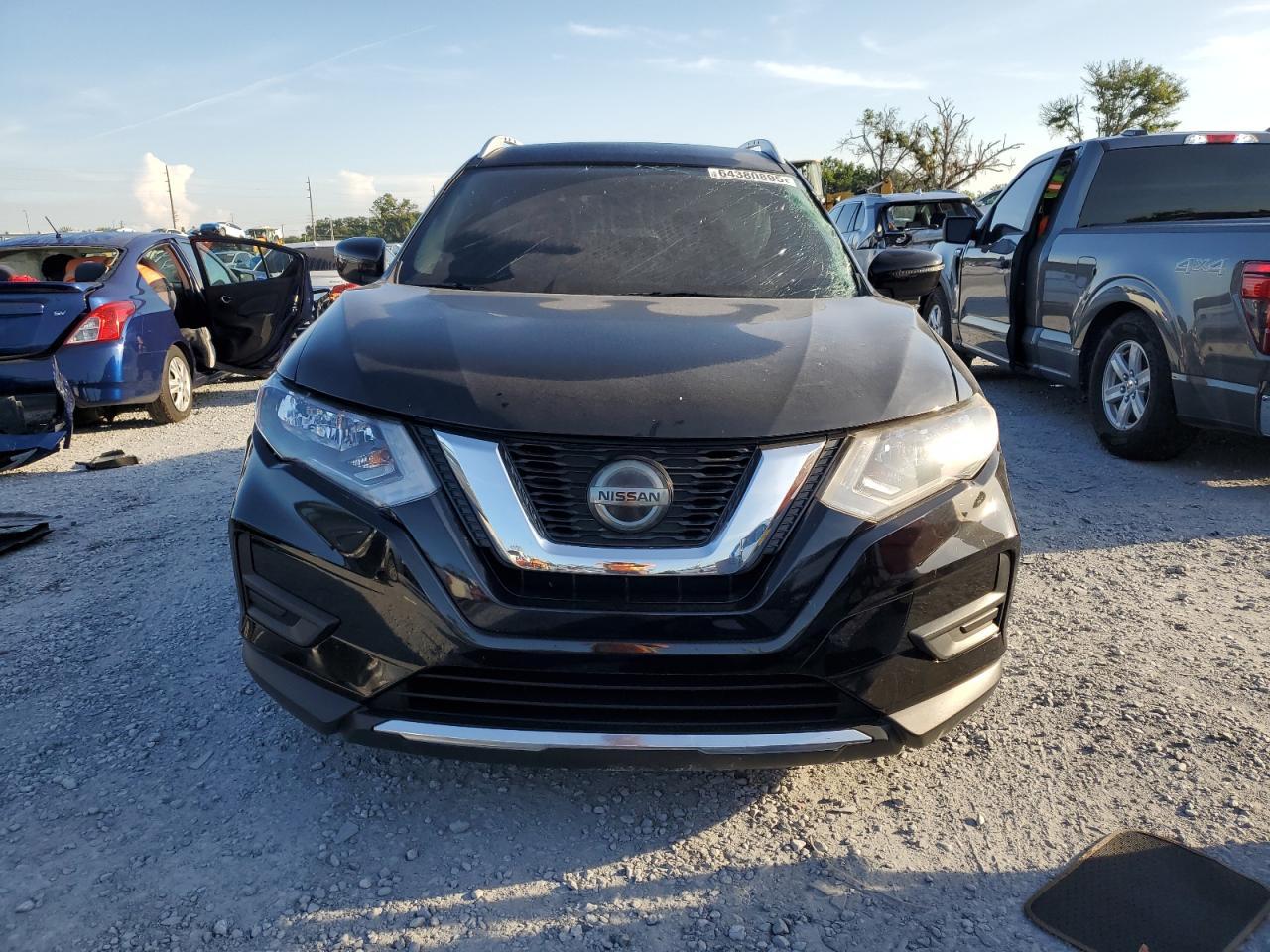 2018 Nissan Rogue S - Фото 5