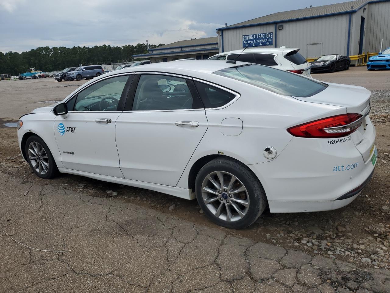 2017 Ford Fusion Se Hybrid - Фото 2