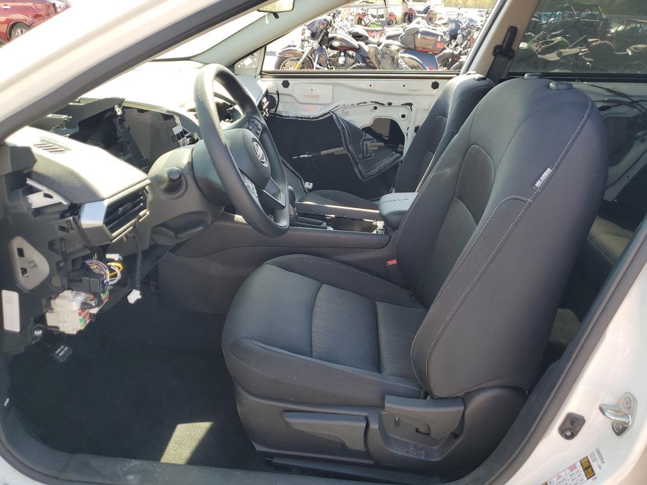2024 Nissan Altima S - Image 7