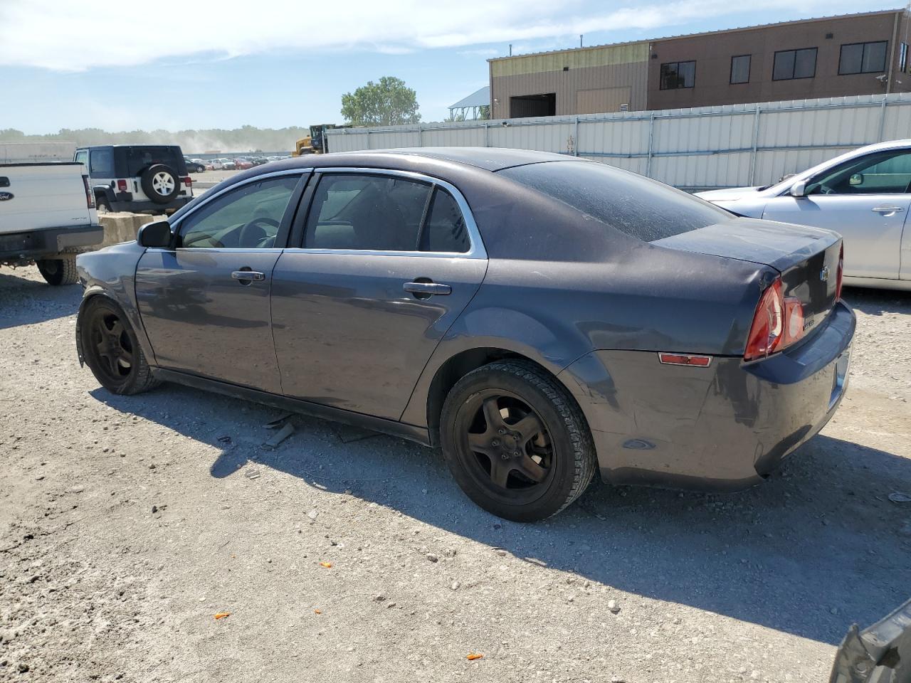 2010 Chevrolet Malibu Ls - Image 2