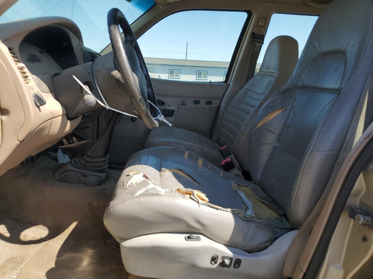 1999 Ford Explorer - Image 7